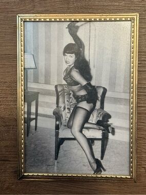 Vintage 5x7 MCM Gold Tone Frame with Bettie Page Pin-Up Photo